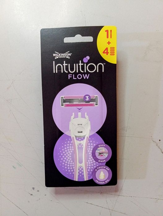 Wilkinson Sword Intuition Flow maszynka do golenia 4 szt.