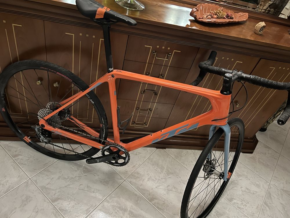 Bicicleta gravel ktm canic