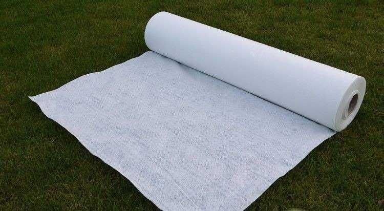 Geowłóknina PES 300g/m2 4m x 50mb parking/droga/dach