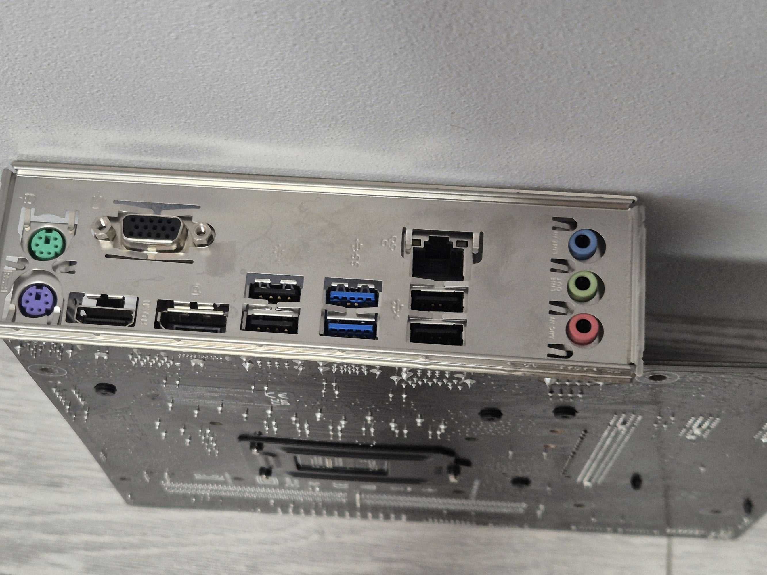 s1200 сет Intel Core i5-11400F 4.4GHz+ плата ASUS Prime mATX. Trade-IN
