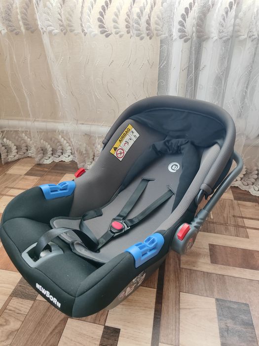 Автокрісло від народження
