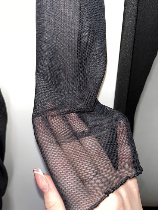 сукня у сітку чорна