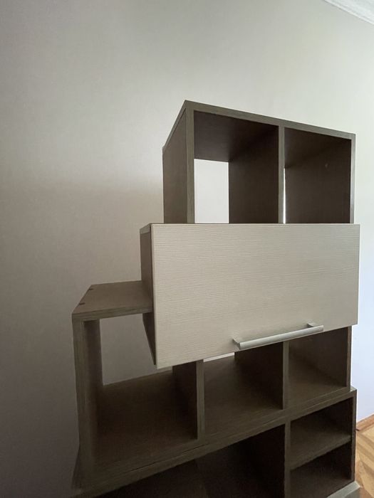 Полички на стіну