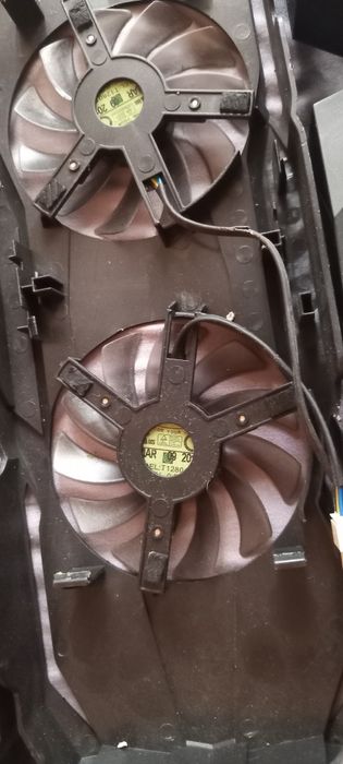 Кожух с вентиляторами для видеокарт