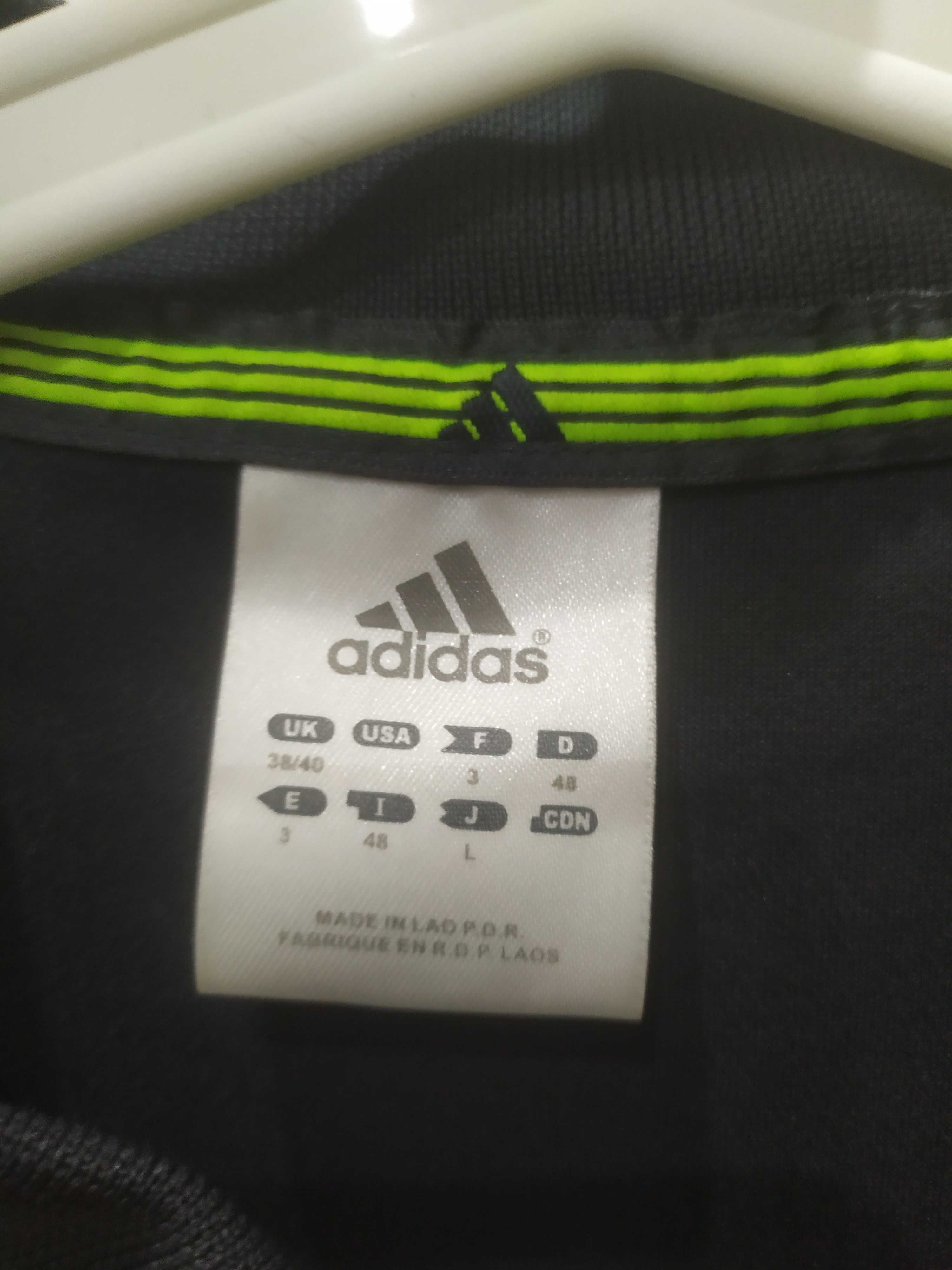 Koszulka polo firmy Adidas