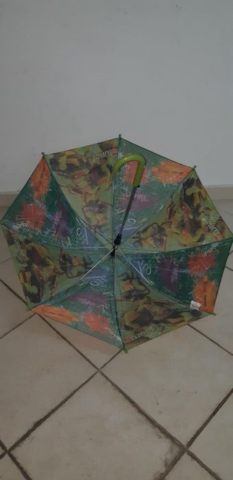 Chapéu de chuva tartarugas ninja.