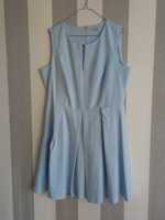 Niebieska sukienka 48