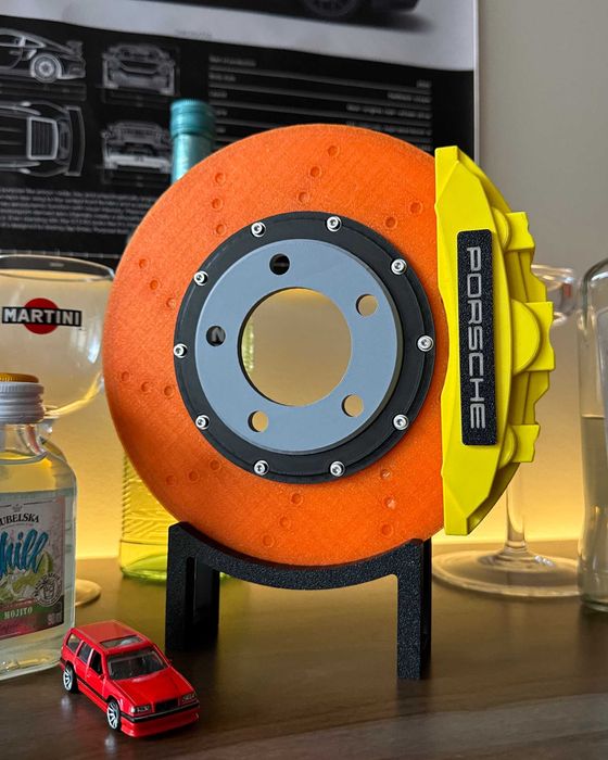 Lampa „tarcza hamulcowa” Porsche – idealna dekoracja dla fana aut