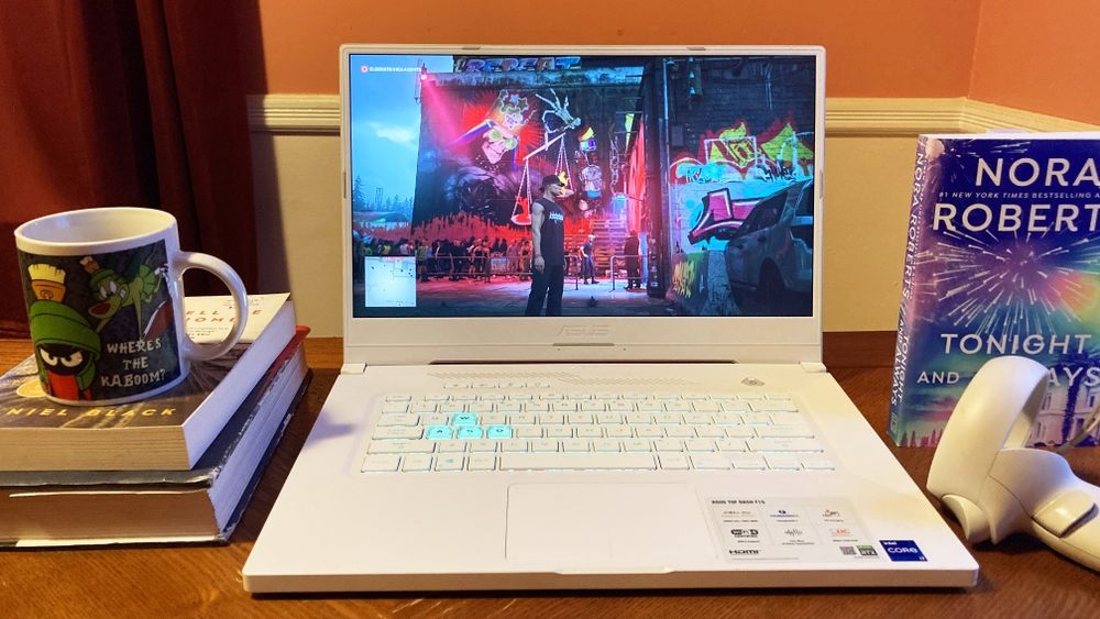 Portátil gaming Asus Dash