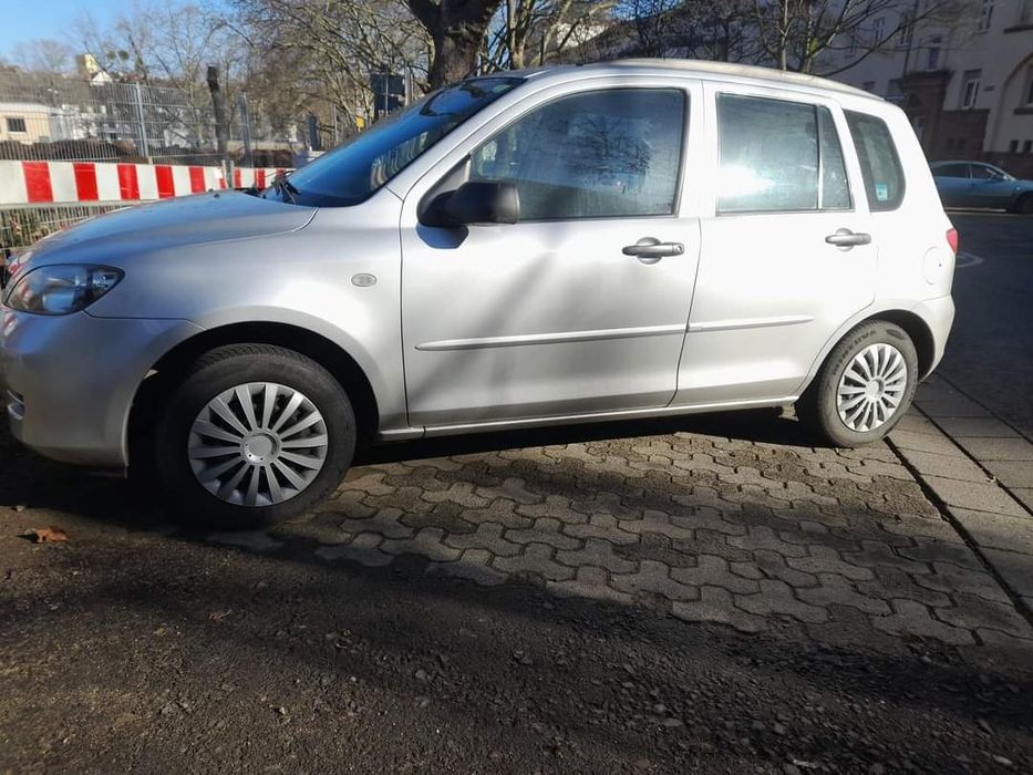 Продам свою машину Mazda DY 2 2004 Власник!