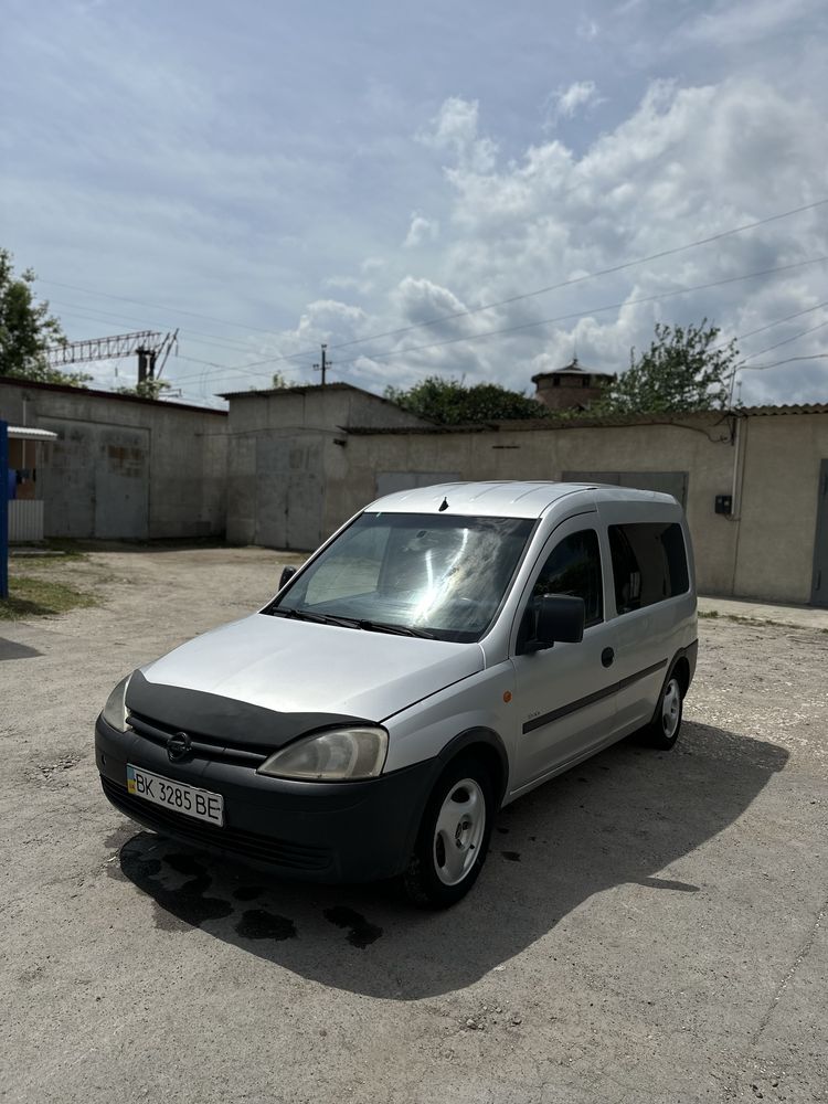 Opel combo 1.7 diesel пасажир