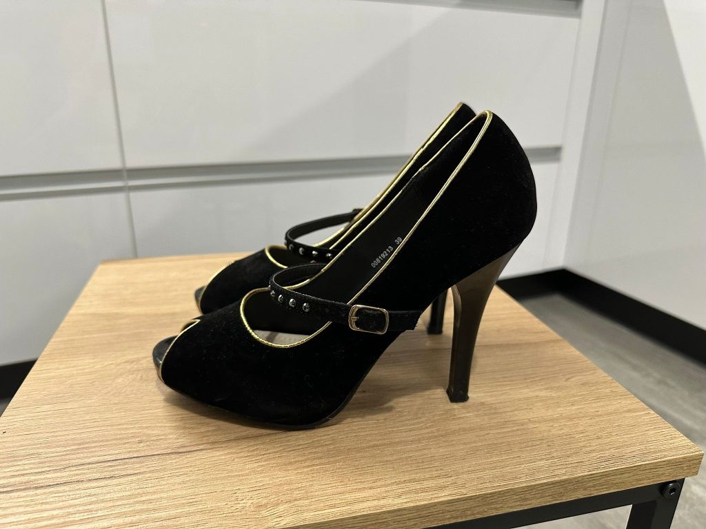 Buty na obcasie sandały pantofle szpilki r. 39 24,5 cm