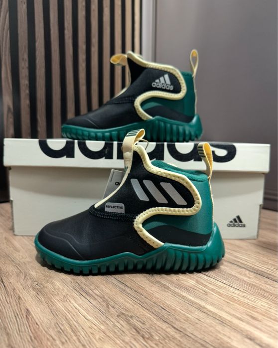 Дитячі демісезоні чобітки Adidas Rapidazen Mid I, 24р