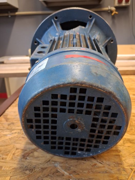 Pompa odśrodkowa nierdzewna – monoblok 3×400 V