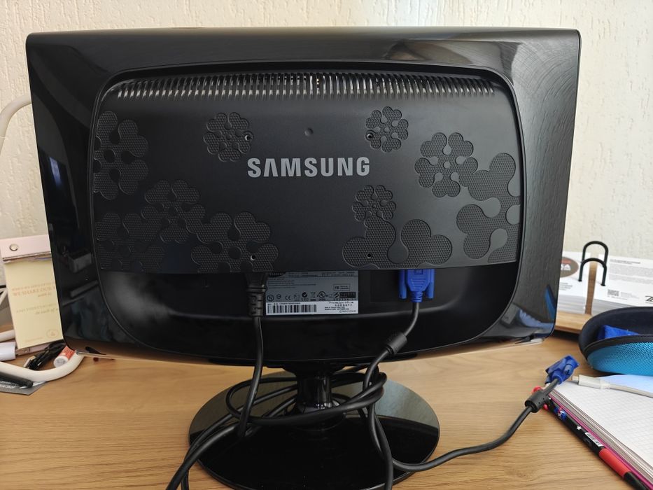 Монітор Samsung SyncMaster 2033