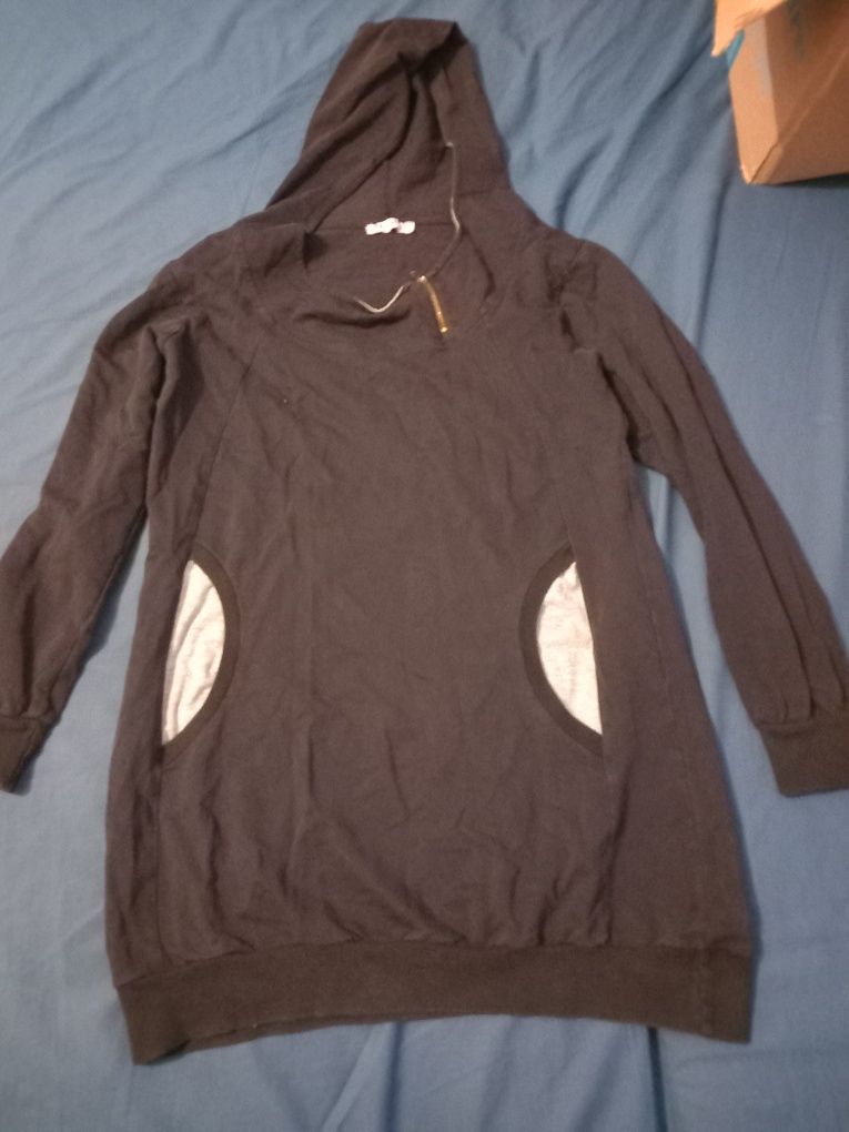 Bluza z kapturem z krótkim zamkien