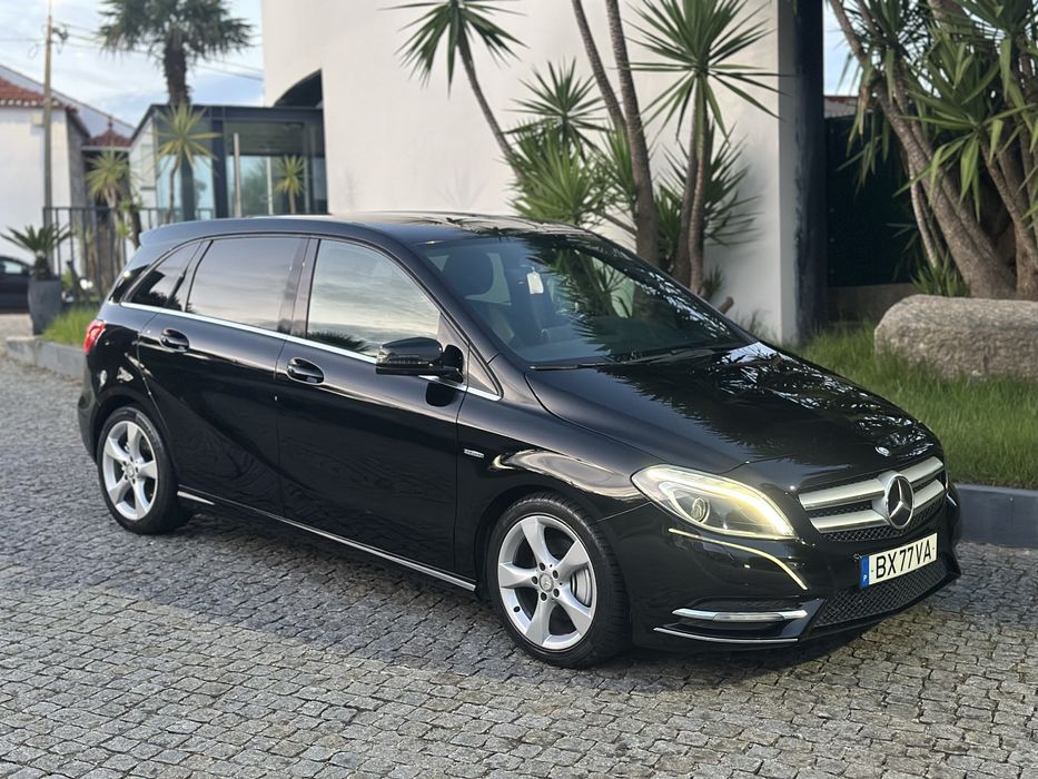 Mercedes B180 Avantgard Full Led ( Motor Mercedes )