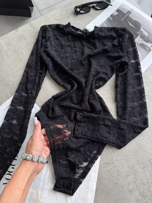 Гарне кружевне боді