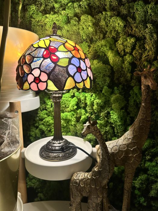 Lampa witrażowa w stylu Tiffany
