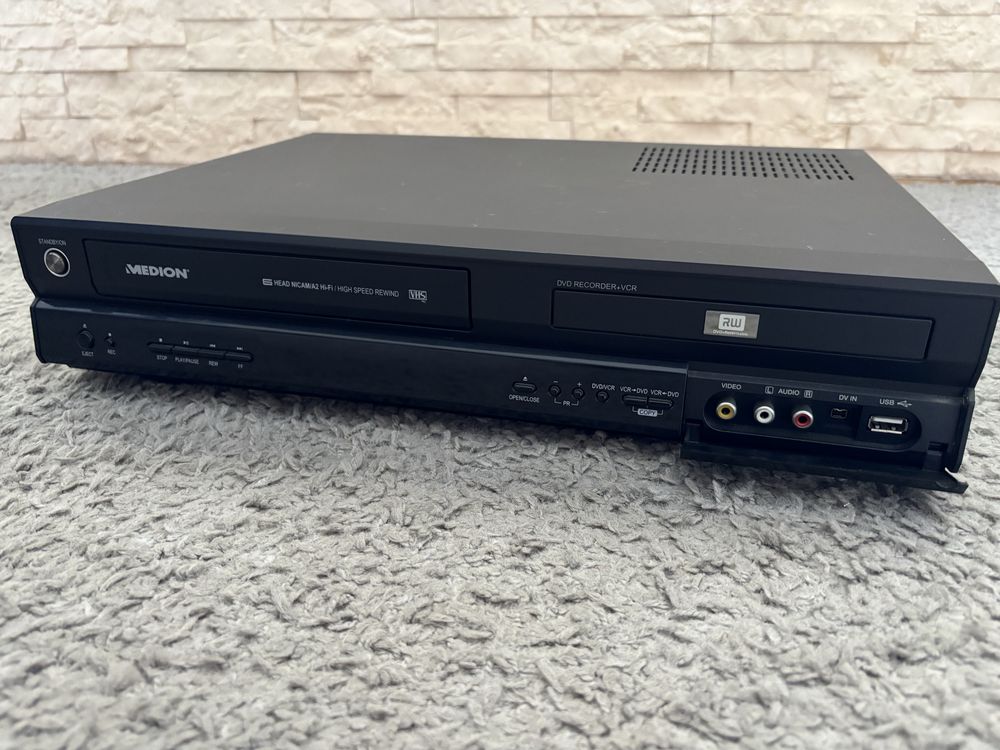 Medion MD81664 Nagrywarka Odtwarzacz  DVD VHS