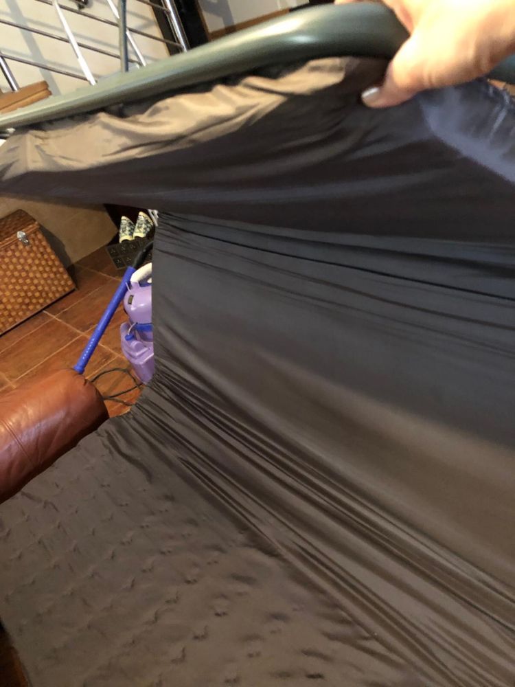 Sofá em pele com cama
