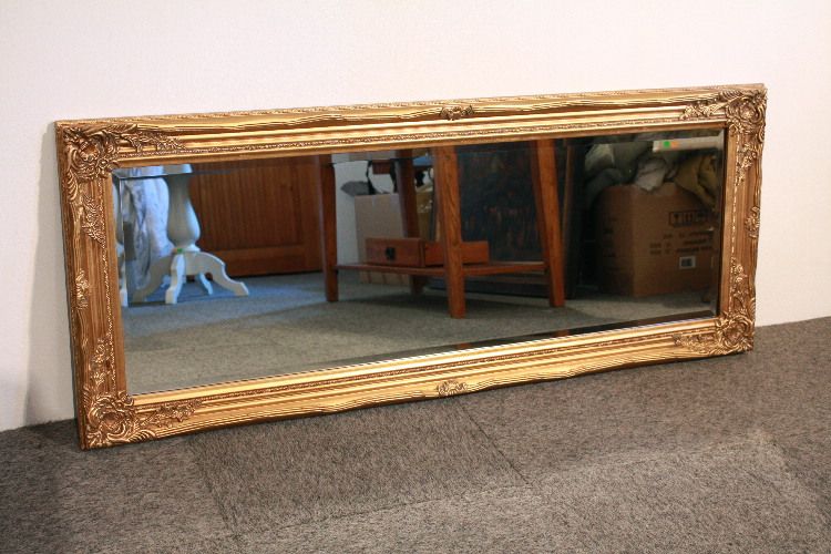 Prostokątne Lustro w Złotej Ramie 134 cm x 54 cm