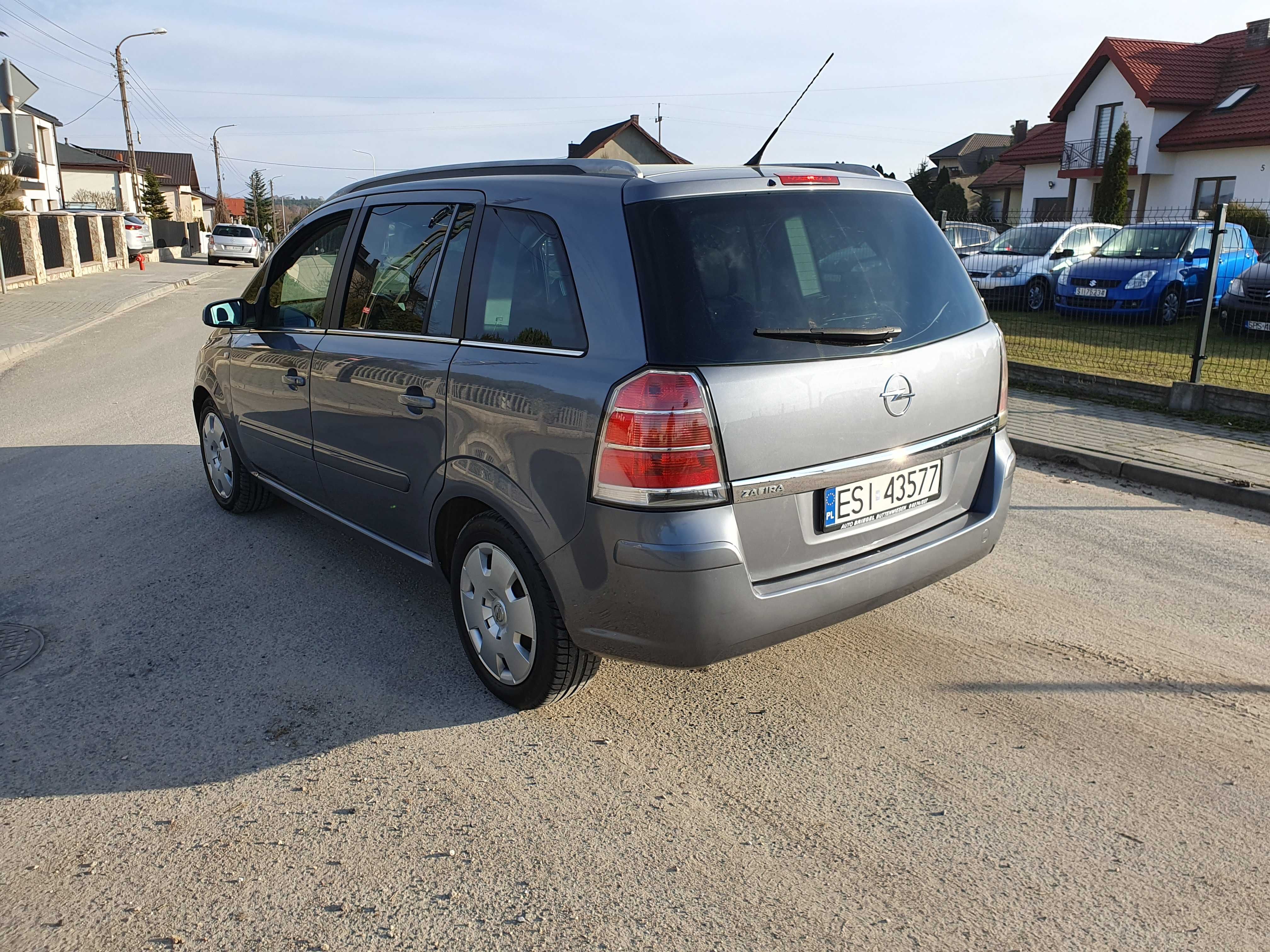 Zafira 1.8 *brak rdzy*zadbany