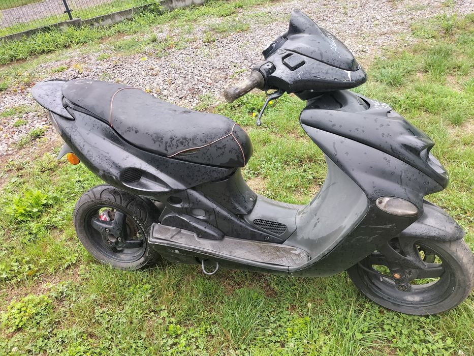 Malaguti F15 plastikiczacha,silnik,instalacja,licznik,siedzenie,liczni