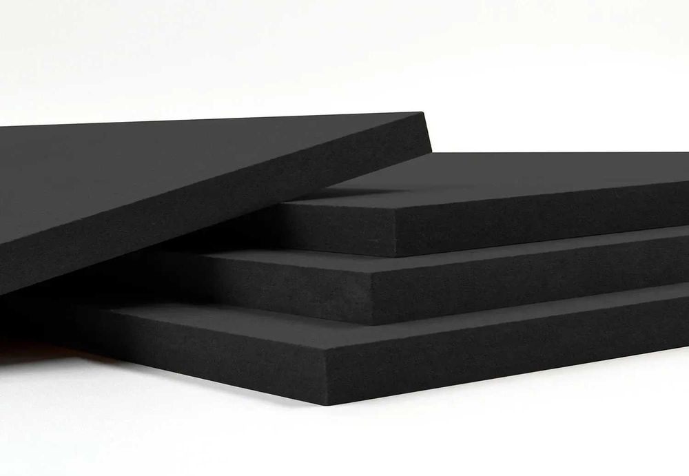 MDF barwiony w masie – czarny | Płyta 19 mm 2440x1220 | wysoka jakość