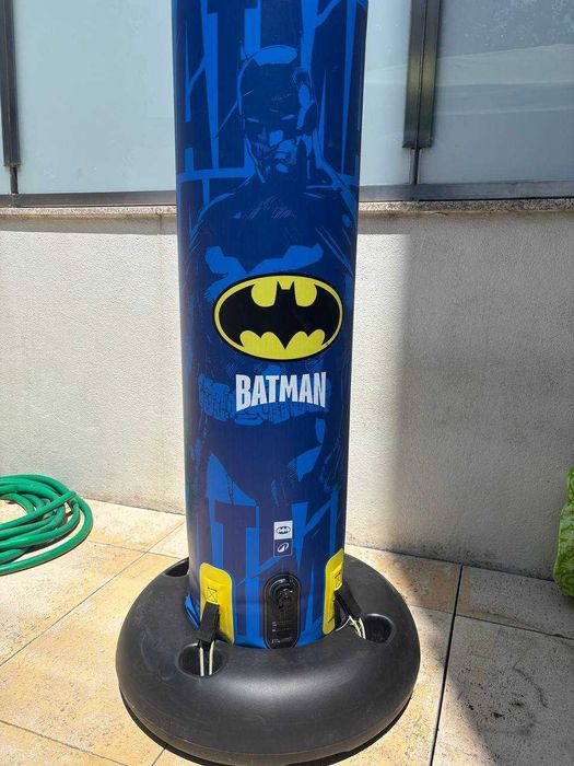 Saco de boxe infantil com batman (decathlon)