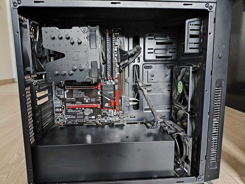 Komputer do gier / pracy – GTX 1070, i5-7600K, 32 GB RAM (bez dysku)