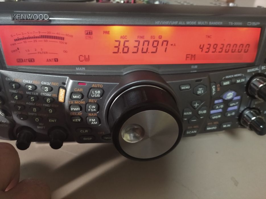 Продам трансивер TS 2000 в гарному стані.