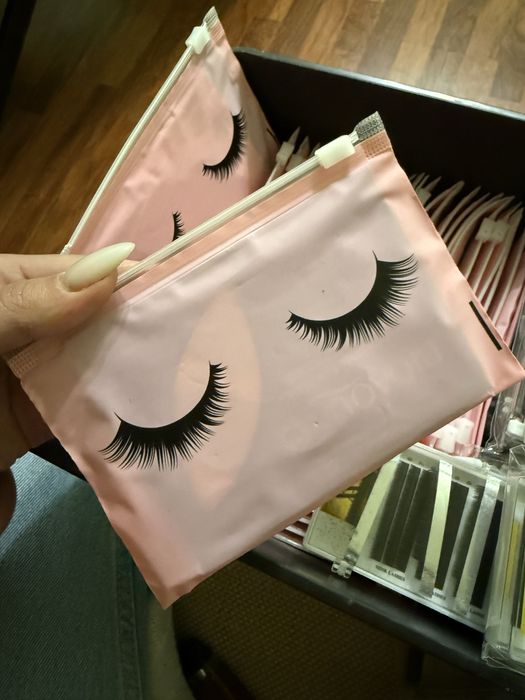 Матеріали для нарощування вій