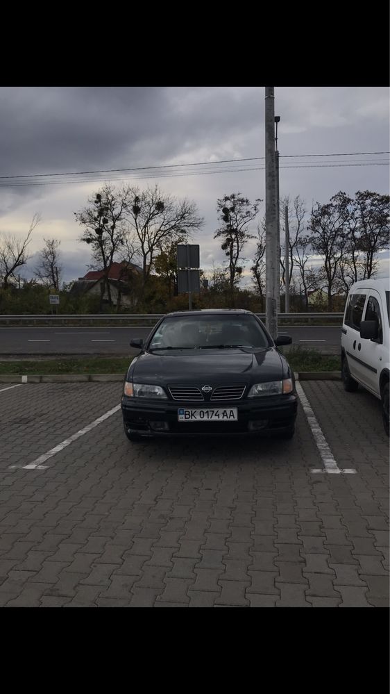 Nissan maxima 1995 рік