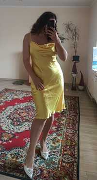 Жовта атласна, сатинова сукня,плаття комбінація в білизняному стилі