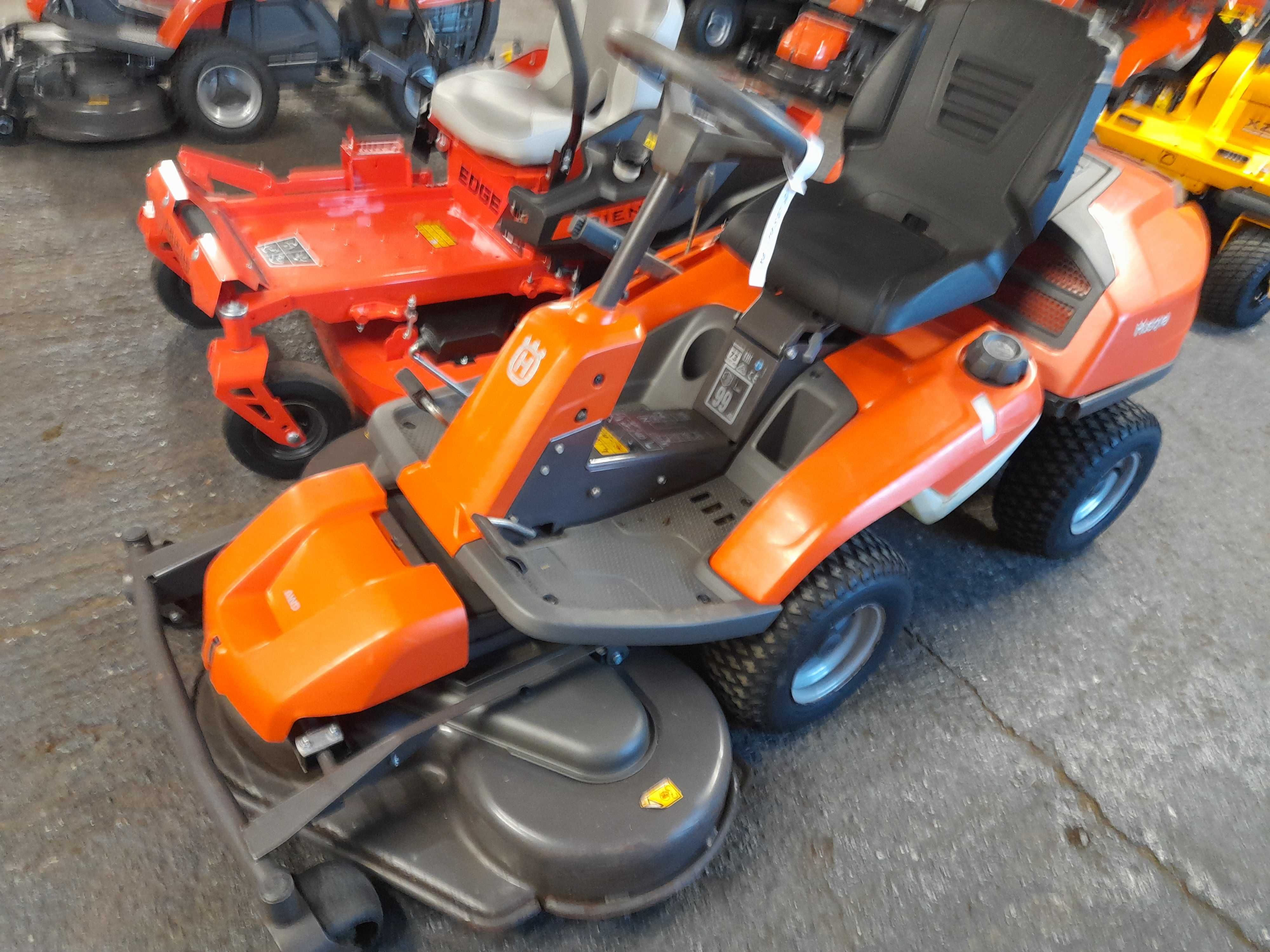 Traktorek Kosiarka Husqvarna R320 4x4 AWD 19.5hp