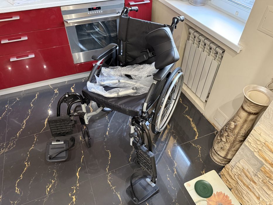 Інвалідна коляска invacare Action NG2