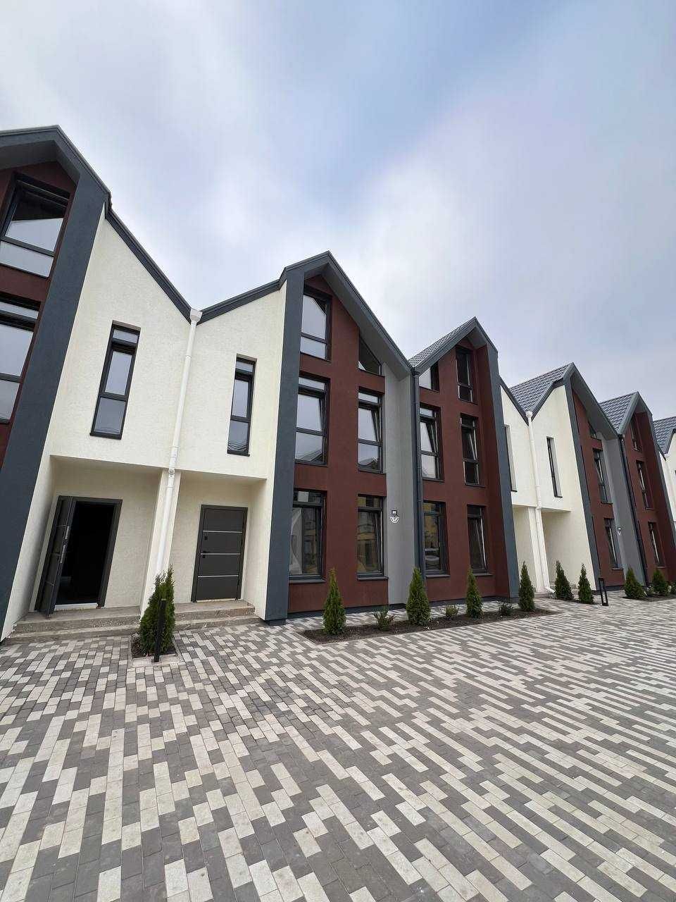 Продам таунхаус/110м2/Гатне/800 м від Києва/ГАЗ/Без Комісії