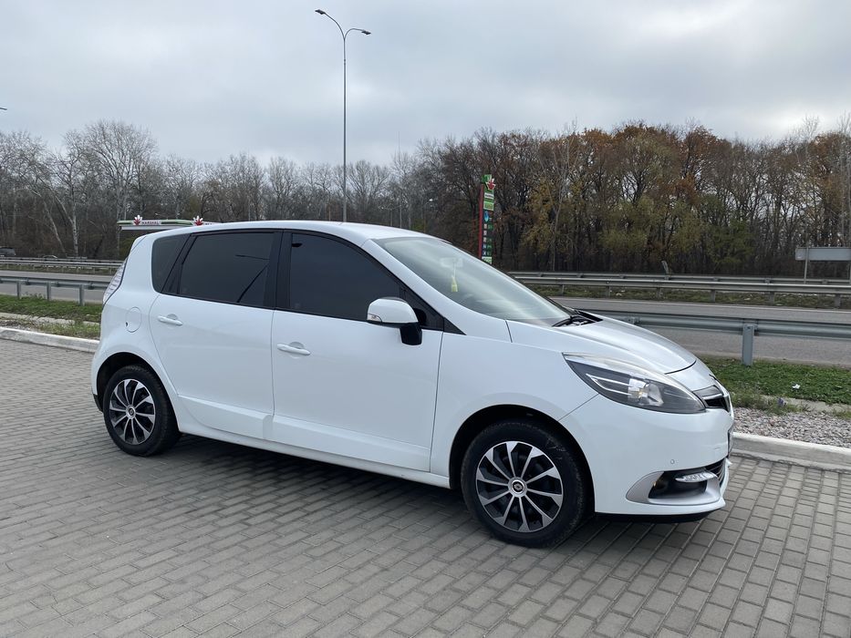 Renault Scenic 2 Rest