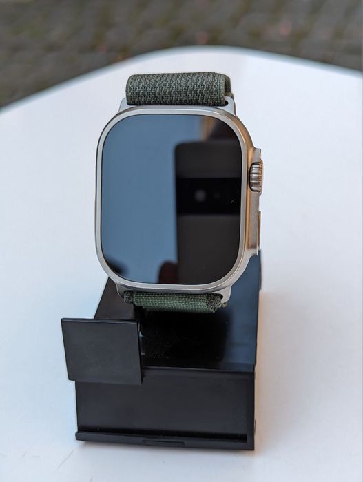 Apple Watch Ultra 49mm Titanium Case with Ocean Band / Trail Loop 450$