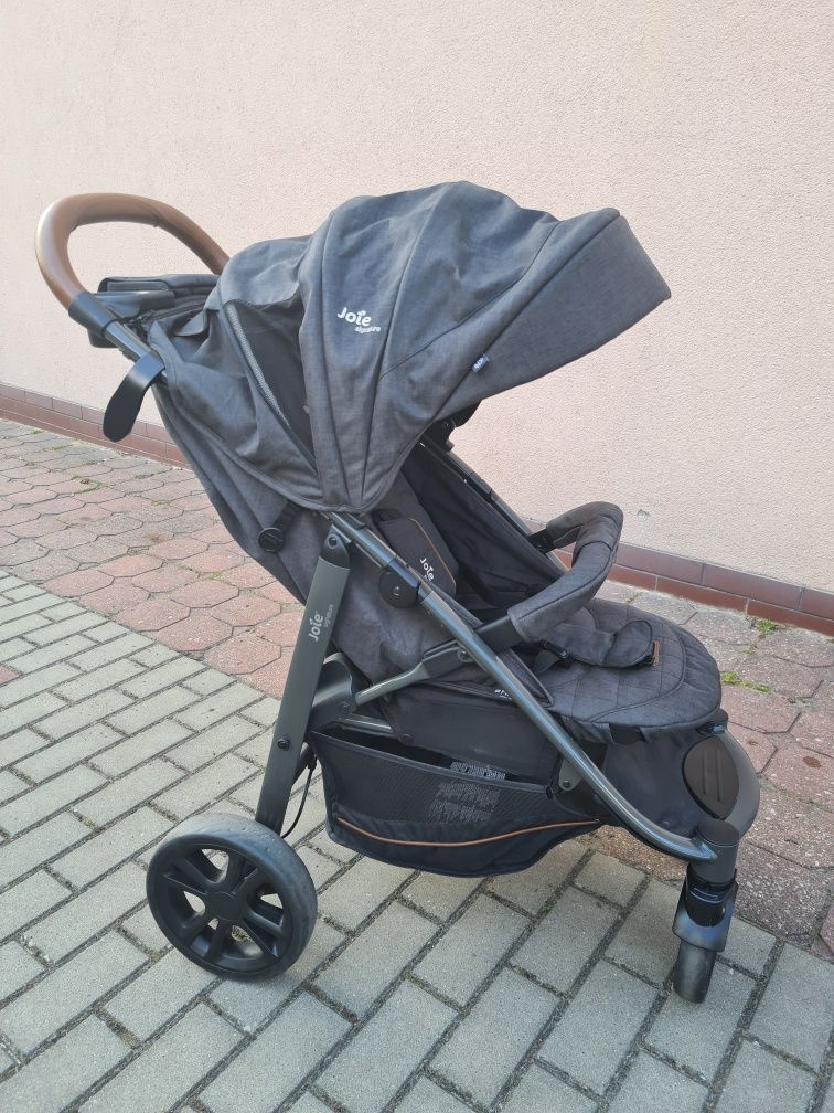 Wózek spacerowy Joye + śpiwór gratis