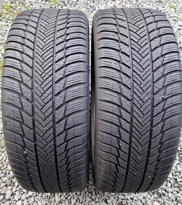 Opony zimowe 235 45 r20 Bridgestone 7,5mm