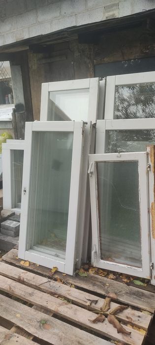 Okna Drewniane bez ram.