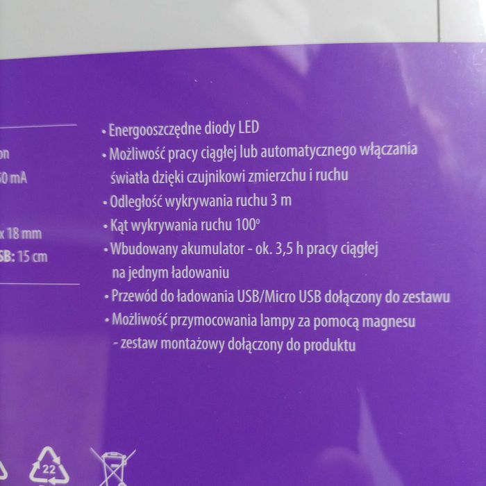 Akumulatorowa lampka podszafkowa, z czujnikiem zmierzchu i ruchu