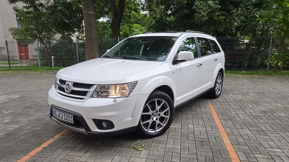 Fiat Freemont PanoramaDach 4x4 7 osobowe Serwisowany Kamera Nawigacja