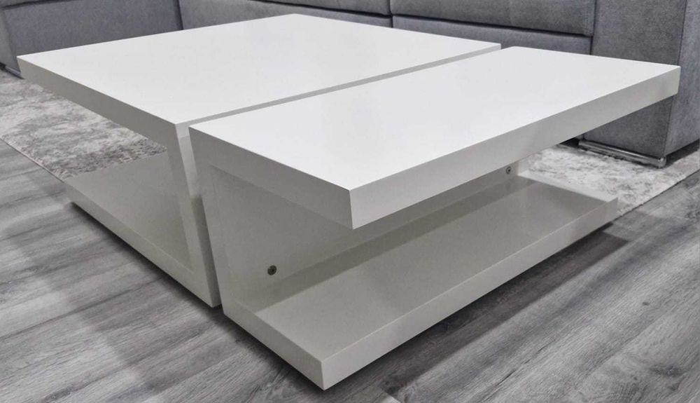 Mesa de centro branco em madeira