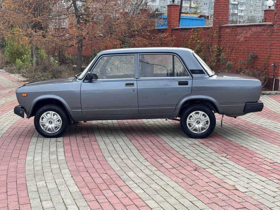 ВАЗ / Lada 2107 2007 1.6 Инжектор Мкпп-5 ! Переоформление !