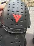 Joelheiras Dainese