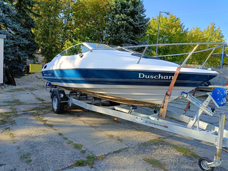 Bayliner  Capri 2052