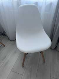 Krzesło białe do salonu